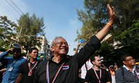 Суд Таиланда выдал ордер на арест лидера демонстраций