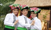 Праздник Сипси - оригинальная традиция белых таи в провинции Шонла