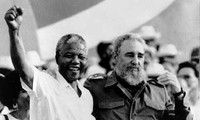 Мировая общественность воспела жизнь и карьеру Нельсона Манделы