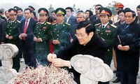 Президент СРВ Чыонг Тан Шанг посетил уезд Дыктхо провинции Хатинь