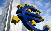 Напряжённость в торговых отношениях угрожает экономическому росту Еврозоны