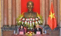Нгуен Фу Чонг провел рабочую встречу с членами Канцелярии президента СРВ