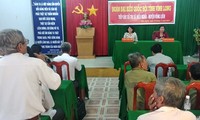 Вице-президент Вьетнама встретилась с избирателями в провинции Виньлонг