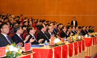 Премьер-министр Вьетнама принял участие в конференции по продвижению инвестиций в провинцию Каобанг
