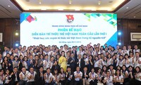 Завершился первый глобальный форум молодых вьетнамских интеллигентов