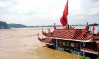 Число жертв тайфуна «Лекима» в Китае увеличилось до 30