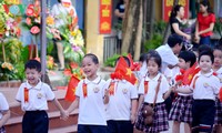 Во Вьетнаме более 22 млн школьников начали новый учебный год