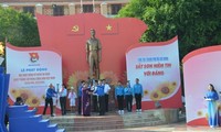 Развернута кампания по празднованию 90-летия создания Коммунистической партии Вьетнама