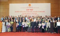 Чыонг Тхи Май встретилась с религиозными должностными лицами-депутатами парламента