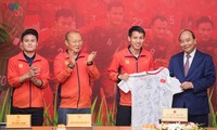 Глава правительства поручил компетентным органам наградить спортивную делегацию Вьетнама на недавних Играх ЮВА