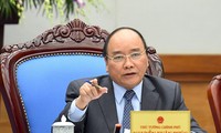 Премьер-министр Вьетнама председательствовал на заседании правительства по борьбе с коронавирусом