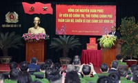 Нгуен Суан Фук: Вьетнамская народная полиция хорошо выполнит порученные задачи