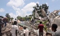 Число жертв землетрясения на Гаити превысило 1400 человек