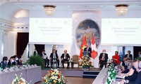 Президент Нгуен Суан Фук: необходимы новые рамки сотрудничества для поощрения швейцарских предприятий к инвестированию во Вьетнам