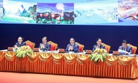 Фам Минь Тинь: Необходимо устойчиво развивать дельту Красной реки