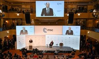 В кулуарах Мюнхенской конференции по безопасности: вице-президент США встретился с президентом Франции и канцлером Германии