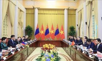 Президент Во Ван Тхыонг провел переговоры с президентом Монголии