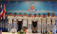Giao lưu sỹ quan trẻ Hải quân các nước ASEAN năm 2012 