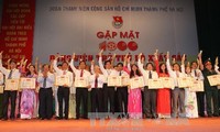 Tổng Bí thư dự Lễ gặp mặt 1.000 đảng viên trẻ tiêu biểu TP Hà Nội 