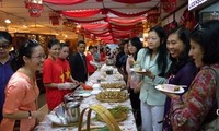 Đại sứ quán Việt Nam tại Malaysia tổ chức Hội chợ Xuân 