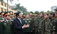 Chủ tịch nước Trương Tấn Sang chúc Tết cán bộ chiến sĩ quân đội và nhân dân