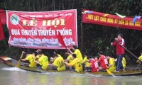 Lễ hội đua thuyền rồng truyền thống tại tỉnh Hà Tĩnh