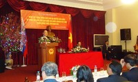 Chủ tịch Quốc hội Nguyễn Sinh Hùng gặp mặt bà con cộng đồng VN tại LB Nga