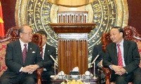 Nguyên Chủ tịch Liên minh Nghị sỹ hữu nghị Nhật-Việt Takebe Tsutomu thăm VN