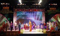 Trình diễn nghề dệt truyền thống ASEAN lần thứ IV