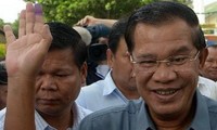 Thủ tướng Nguyễn Tấn Dũng gửi thư chúc mừng Thủ tướng Campuchia Hun Sen