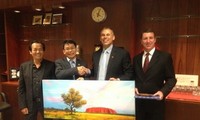 Thúc đẩy quan hệ kinh tế, thương mại, văn hóa Việt Nam - Australia