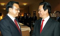 Thủ tướng Nguyễn Tấn Dũng hội đàm với Thủ tướng Trung Quốc Lý Khắc Cường