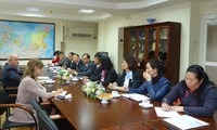 Đoàn đại biểu Hội đồng Lý luận Trung ương thăm LB Nga
