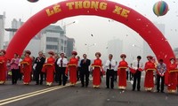 Thông xe cầu vượt nút giao Kim Mã - Nguyễn Chí Thanh 