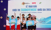 Việt Nam có 13 đội tham dự cuộc thi Robotics quốc tế 2013