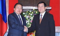 Tổng thống Mông Cổ Tsakhiagiin Elbegdorj kết thúc tốt đẹp chuyến thăm cấp Nhà nước tới Việt Nam 