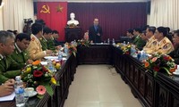 Chủ tịch Ủy ban Trung ương Mặt trận Tổ quốc Việt Nam Nguyễn Thiện Nhân thăm Công an thành phố Hà Nội