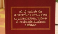 Công bố sách tư liệu Hán Nôm về chủ quyền của Việt Nam với hai quần đảo Hoàng Sa và Trường Sa