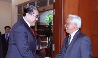 Phó Chủ tịch Quốc hội Uông Chu Lưu tiếp Chủ tịch Hội đồng Hòa bình châu Á