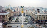 Người Việt giúp tái thiết phố trung tâm thủ đô Ukraine 