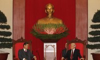 Tổng Bí thư Nguyễn Phú Trọng tiếp Phó Thủ tướng Lào Somsavad Lengsavath