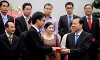 Phó Thủ tướng Chính phủ Vũ Văn Ninh gặp mặt 100 doanh nghiệp trẻ khởi nghiệp xuất sắc năm 2015