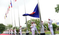 Lễ thượng cờ và kỷ niệm 20 năm Việt Nam gia nhập ASEAN (28/7/1995-28/7/2015)