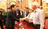 Chủ tịch nước Trương Tấn Sang gặp mặt cựu tù cách mạng bị bắt tù đày