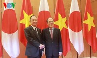 Chủ tịch Quốc hội Nguyễn Sinh Hùng hội đàm với Chủ tịch Thượng viện Nhật Bản Yamazaki Masaaki