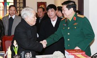 Đại tướng Ngô Xuân Lịch chúc mừng sinh nhật nguyên Tổng bí thư Đỗ Mười
