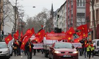 Người Việt tại Đức tuần hành phản đối hành động của Trung Quốc ở Biển Đông 