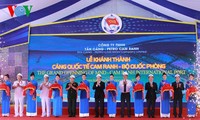 Chủ tịch nước Trương Tấn Sang dự lễ khánh thành Cảng Quốc tế Cam Ranh 
