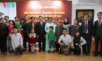 Chủ tịch nước Trương Tấn Sang thăm Đại sứ quán Việt Nam tại Iran