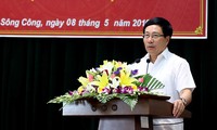 Phó Thủ tướng Phạm Bình Minh tiếp xúc cử tri tỉnh Thái Nguyên